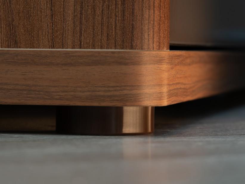 Двухдверный шкаф с зеркалом SAVONA AT0522.1