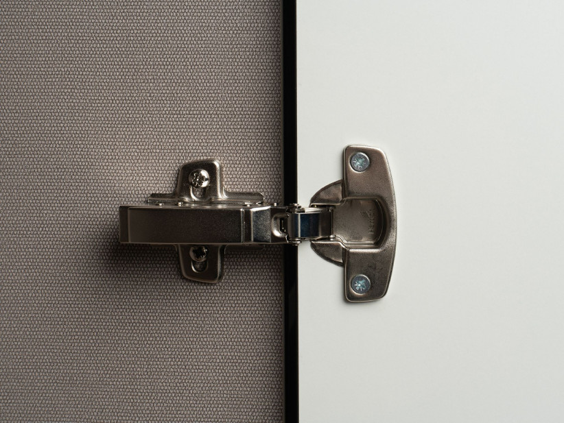 Двухдверный шкаф с зеркалом ARTA AR1322.0